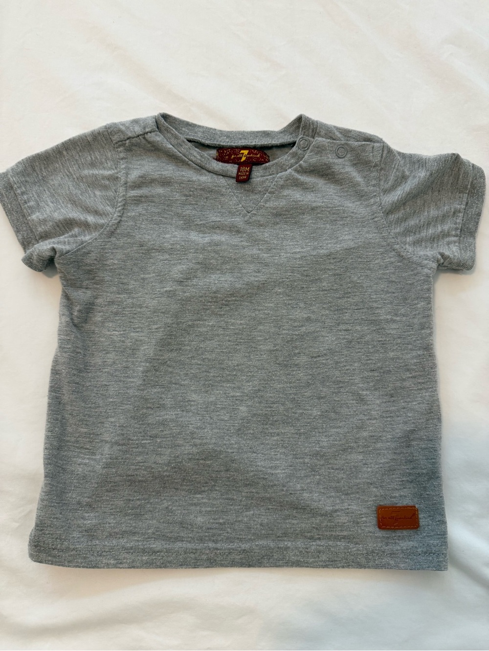 7 For All Mankind Gray Short-Sleeve Tee with Leather Patch Detail